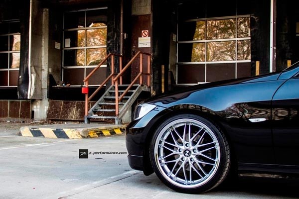 Z-Performance Two Hyper Silver Inox 8x18 5x120 ET38 Velgen