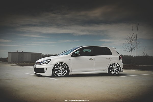 Z-Performance ZP.09 Nine Deep Concave 5x120 8x19 ET40 Zilver Vel