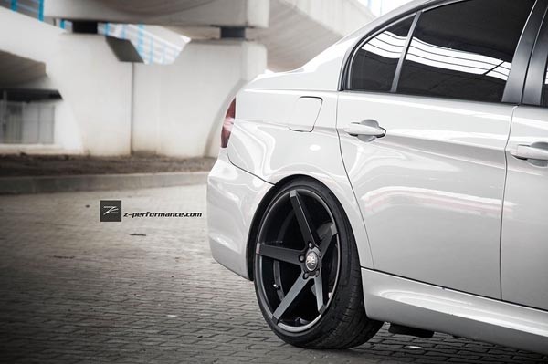 Z-Performance Six Matte Black 10x20 5x120 ET45 Velgen